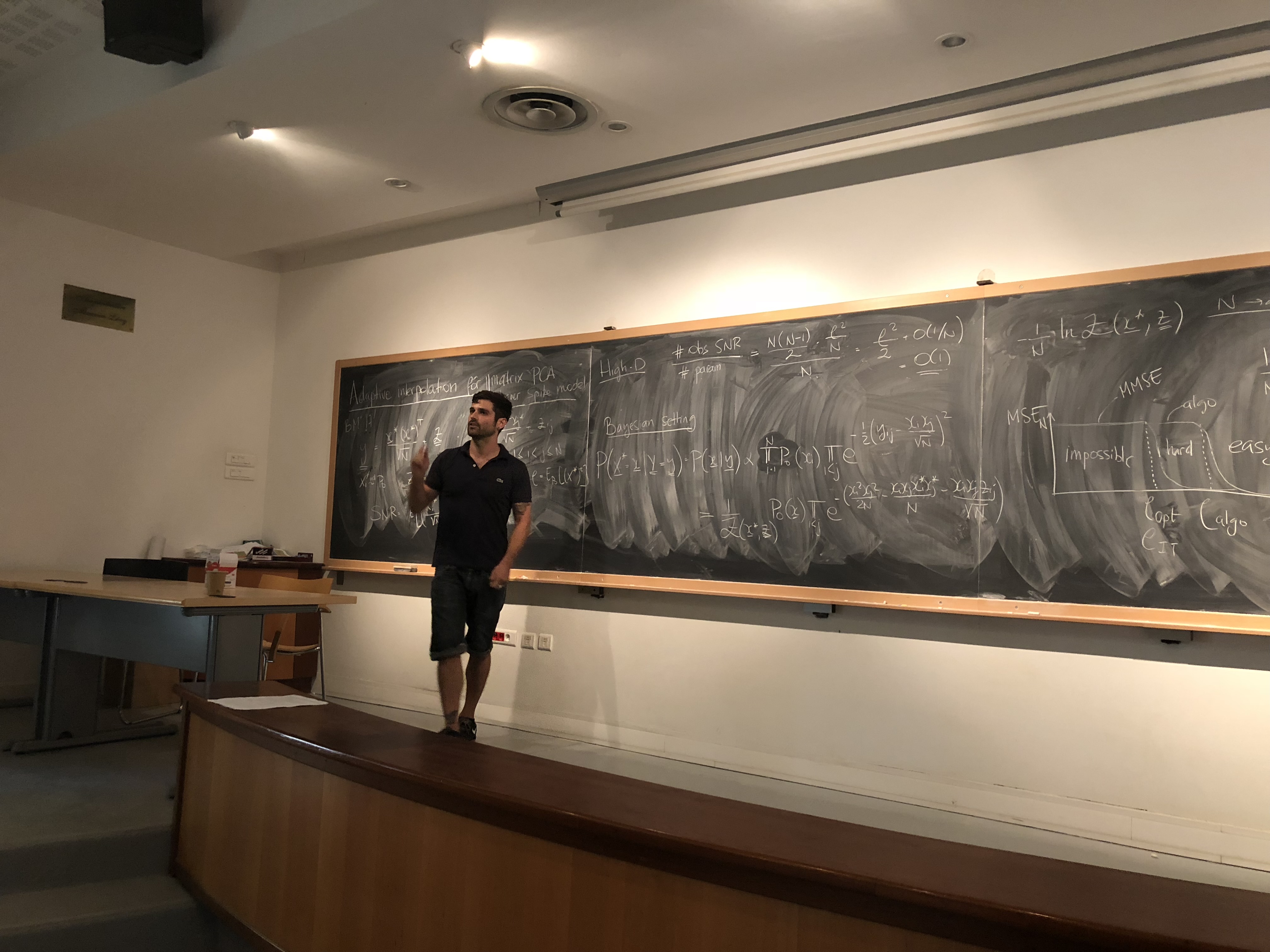 A moment from the 2018 Cargèse school
