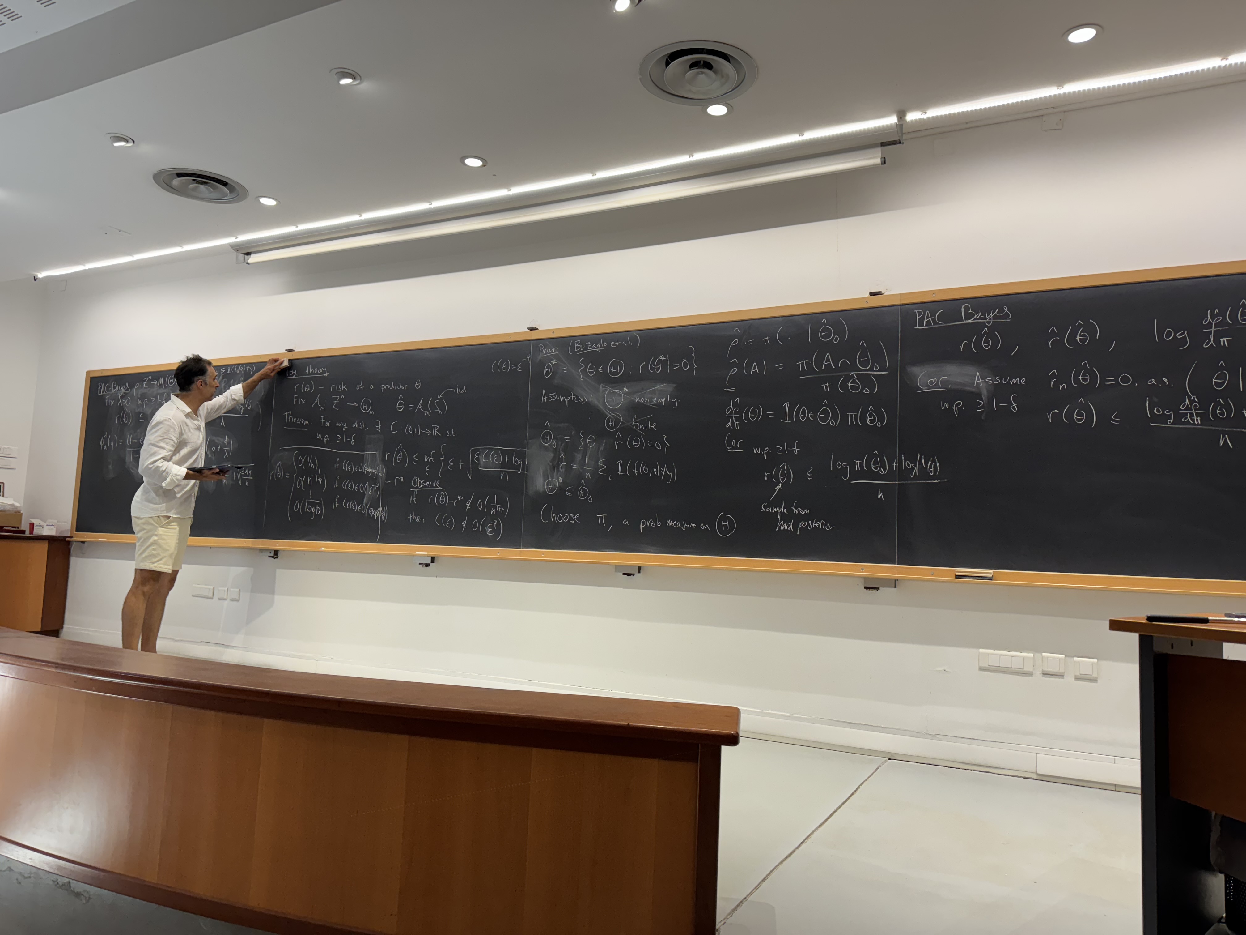 A moment from the 2025 Cargèse school